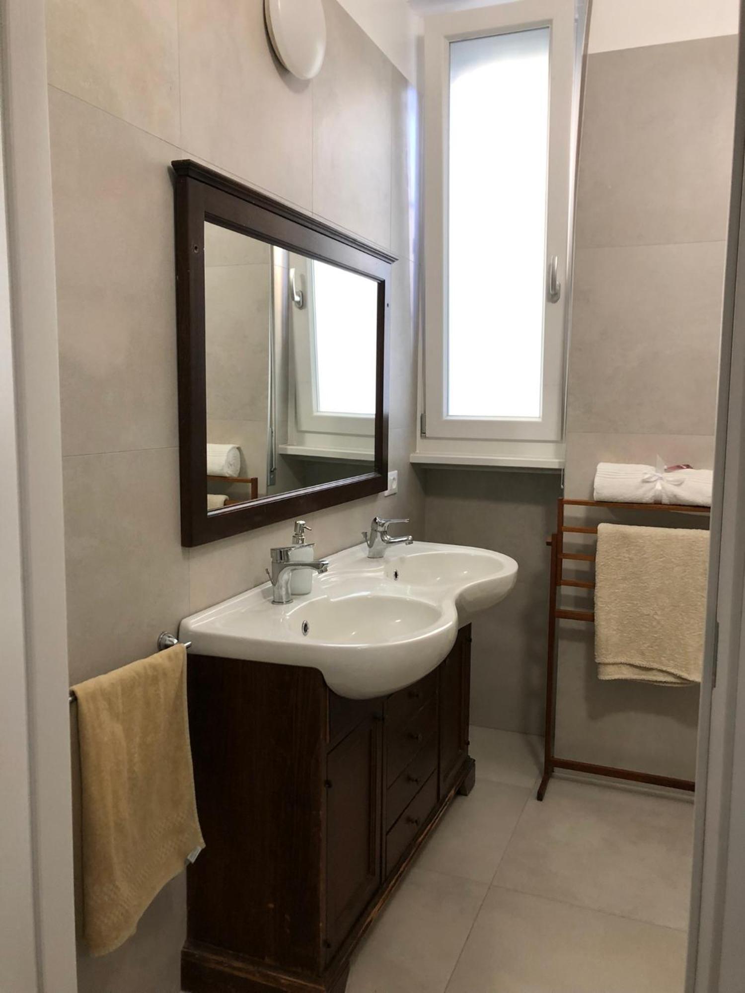Bilocale In Bande Nere-metro Rossa Duomo Apartamento Milán